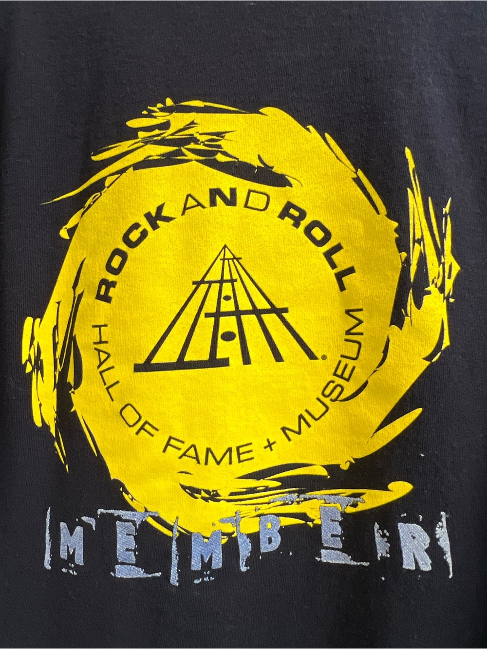 🎶 Rock and Roll Hall of Fame Graphic Tee - members only edition tee Men’s XL